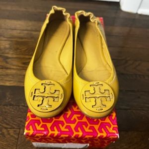Tory Burch Reva Flats - Size 6 - Iced Coffee